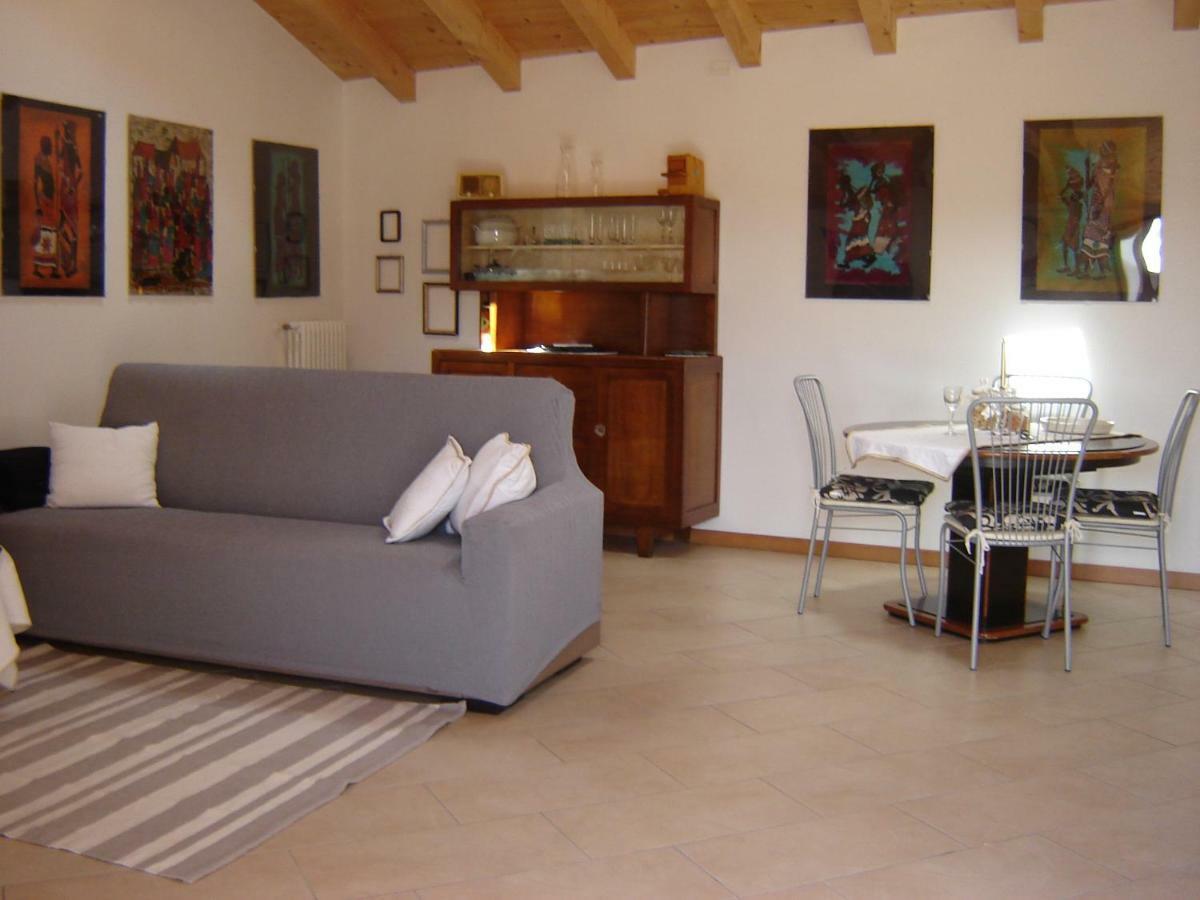 A 7 Km Da Salo' Casa Del Sole Mansarda Gavardo Exterior foto
